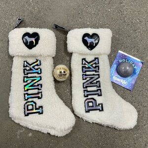 2 Victoria secret PINK white soft Sherpa Stockings & bath bombs